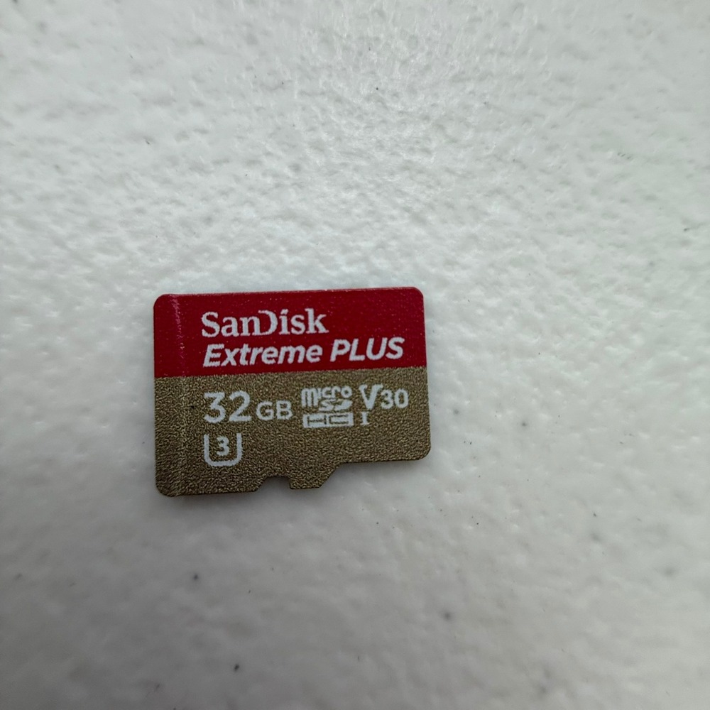 SanDisk Extreme PLUS 32GB microSDHC UHS-I Memory Card V30 U3 A1 4K UHD